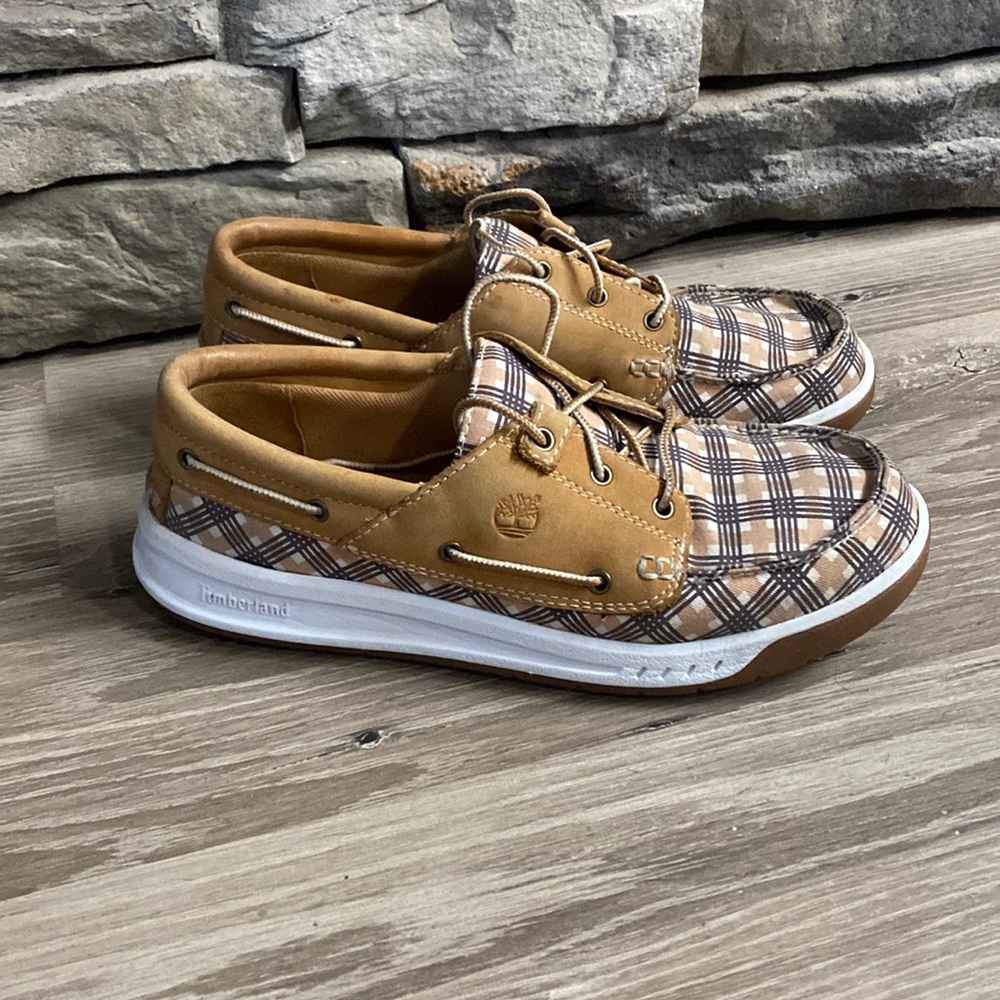 Timberland plaid shoes/8.5